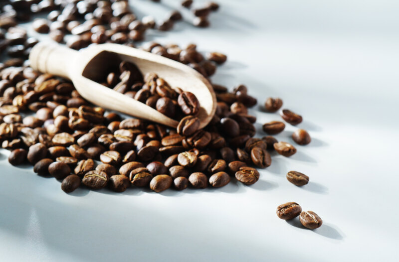 ベストなコーヒー豆の量は大さじ2杯（10グラム）