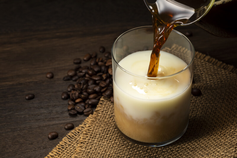 コーヒー牛乳はカフェインより砂糖・カロリーなどに気をつけるべき 